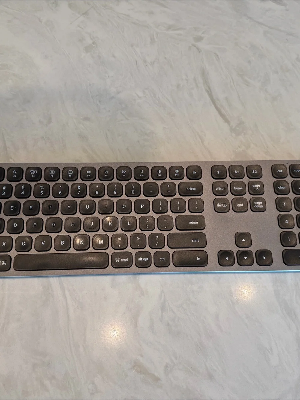 Satechi Slim X2 Bluetooth Wireless Keyboard (for Macs)